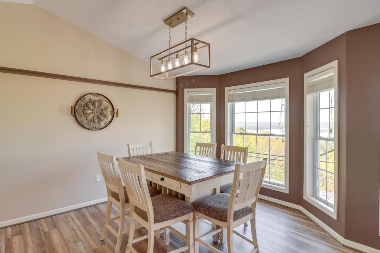 Charming Edgemont Home With Deck And Lake Views! Fairfield Bay Екстериор снимка