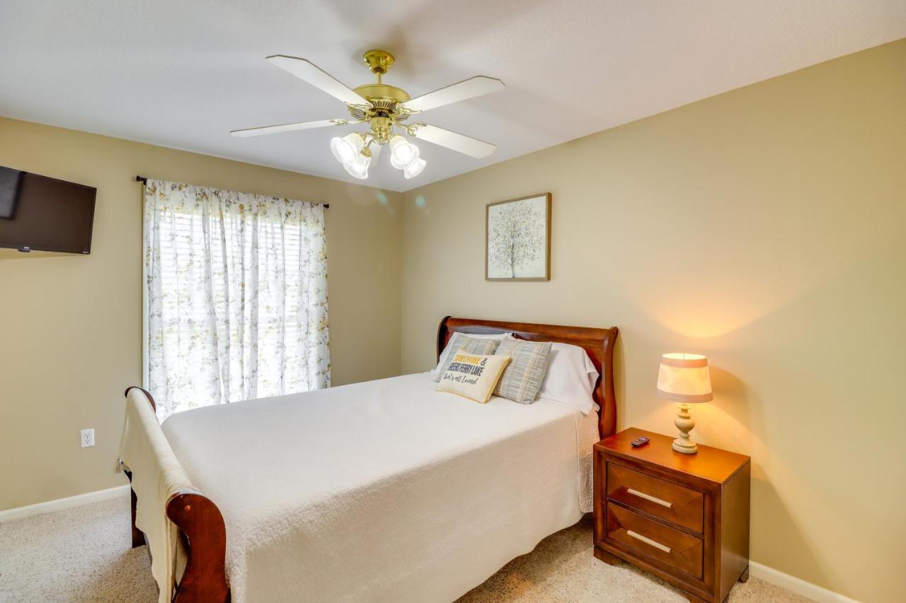 Charming Edgemont Home With Deck And Lake Views! Fairfield Bay Екстериор снимка
