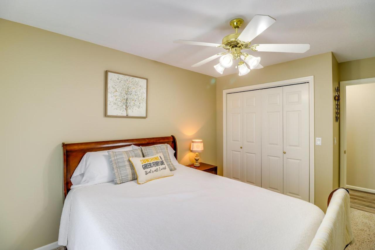 Charming Edgemont Home With Deck And Lake Views! Fairfield Bay Екстериор снимка